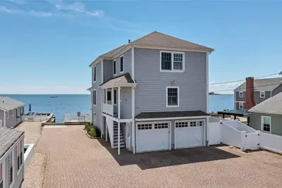 Image de Seaside Beach Haven with a private beach!