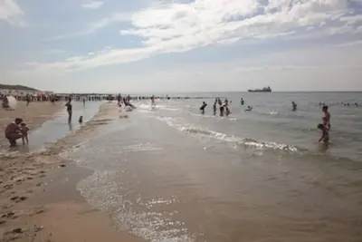 Image de 6 pers. Apartment, 3 sep. Sleeping room, 300 m v. Beach, constantly modernized and clean