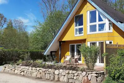 Image de Vacation home with 98 sqm in Süssau, only 100m directly to the Baltic Sea beach - fireplace & sauna