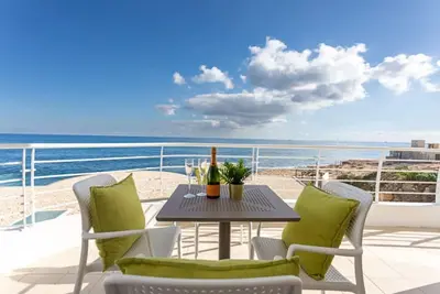 Image de A 3 marvellous 3 Bedroomed at the Waters Edge with use of two pools!