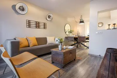 Image de Spacious holiday home in the center of Egmond aan Zee