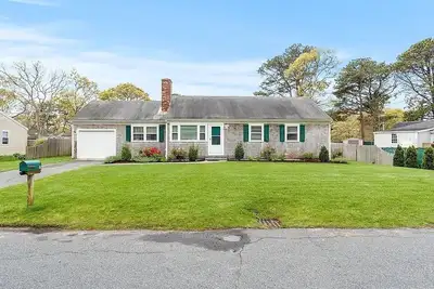 Image de Beautifully Updated 3 Bedroom/ 2 Bath in West Yarmouth Ma