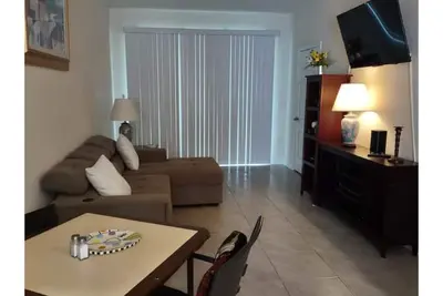 Image de Bright new bi- level Townhouse!
