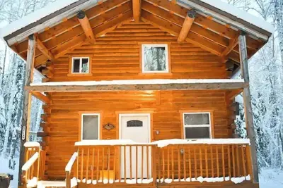 Image de Comfy/Private Alaskan Log Cabin 2