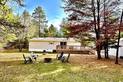 Image de Secluded/Pet-friendly home on 3+ acres, close to downtown Hayward/Atv Trails