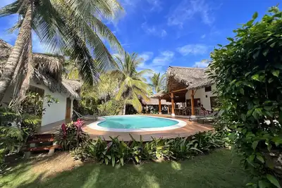 Casa Mia - Large Luxury Villa with private pool and 4 min walk to beach