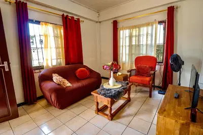 Image de Impeccable 2-Bed Apartment in Paramaribo