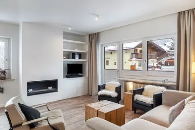 Image de Appartement \"Haus Excelsior Top 15\" avec vue sur les montagnes, balcon et Wi-Fi.