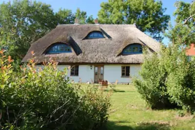 Image de Country idyll in a rustic thatched house in the countryside for up to 8 people, Halbecks-Hof
