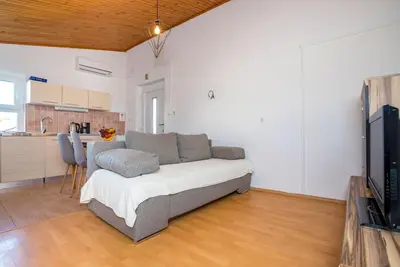 Appartement de deux chambres avec le balcon et la vue sur le mer Njivice, Krk (A-20438-c)
