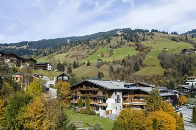 Image de Juniorsuite bis zu 4 P &Wellnessbereich by Interhome