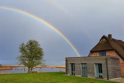 Image de Feenkraut das Atelierhaus Unter Reet fĂĽr bis zu 8 Personen, Direktem Seeblick