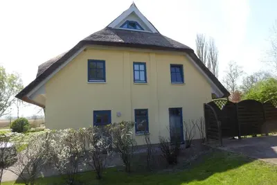 Image de Ferienhaus Holunder 3 im Feriendorf Puddemin