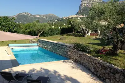 Image de Villa spacieuse avec piscine privée et vue panoramique sur la montagne