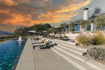 Image de Lx31 Carmel Valley Villa with Pool and Hot Tub