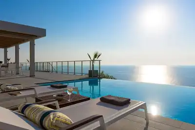 Image de Kathisma Bay Villas - Villa Oceanos - Luxury Villa With Private Pool
