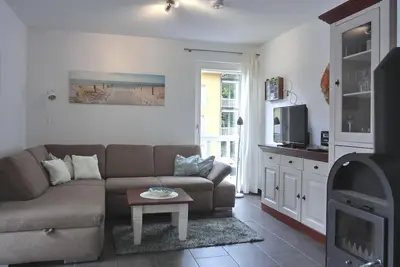Image de Beachfront 2-room vacation apartment near the pier with Wlan