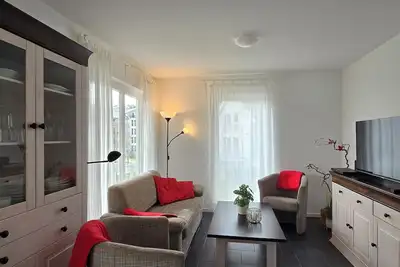 Image de Moderne Ferienwohnung in Bester Strandlage mit Schönem Balkon und Kaminofen!