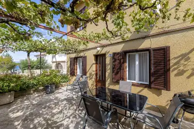 Appartement de vacances Njivice pour 1 - 5 personnes avec 3 chambres à coucher - Appartement de vaca