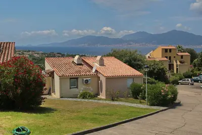 Image de Maison au calme à 1km des plages, avec tennis et piscines communes