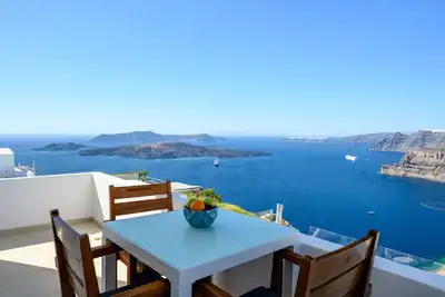 Image de Caldera St. Spectacular view of Santorini's caldera