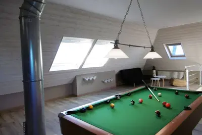 Image de Villa ***** à 50m de la plage, espace détente avec Spa, billard & baby-foot