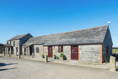 Image de 2 Bed cottage, original exposed beams. Pet friendly - 5 mins to nearest beach.