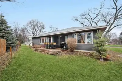 Image de Home w/ Lake Access-3br-2ba-1 level, Month stay Ok