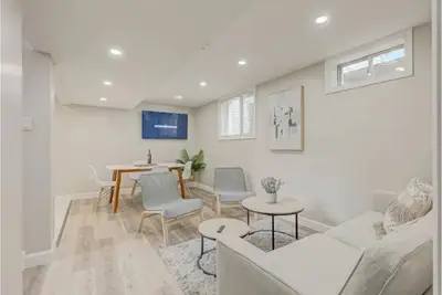 Image de Cozy, enjoyable cute home for you.
