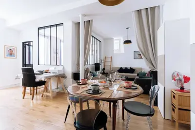 Image de Modern and cozy apart in Paris
