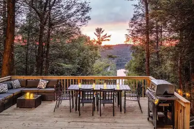 Image de 62 Acre Retreat · Hot Tub · Sauna · Rivers Ledge