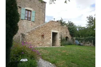 Image de Renovated old house on wine estate