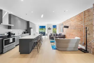 Image de Elegant Suites De La Montagne- Dtwn Mtl