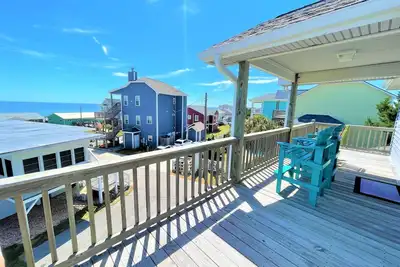 Image de Oceanviews galore from \"Salty Views\", 3br/2. 5ba beach house