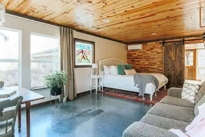 Image de Rockwell: Dogwood Suite-Appartement-Salle de bain privée séparée