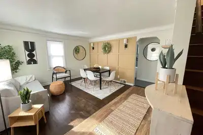 Image de Cozy 4br & 2 Bath-Cle, Bw, Ix Center-walkout basement - firepit - dog friendly!