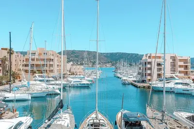 Image de Superbe appartement sur le port de la Favière