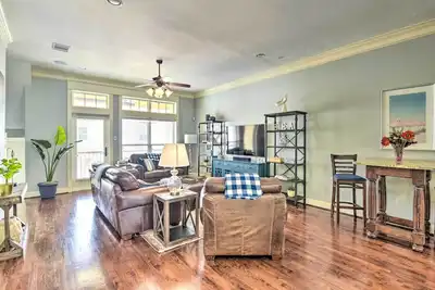 Image de Corpus Christi Home w/ Golf Cart: Walk to Beach!