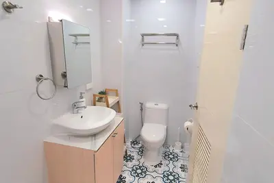 Image de Nice, Fresh, Modern, Cozy and Quiet 1 One bedroom condo with Wifi Internet