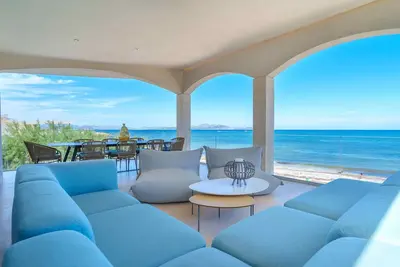Brand new house on the beach with panoramic views and a pool