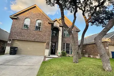 Image de Luxurious home just minutes away from Sea World and Fiesta Texas!