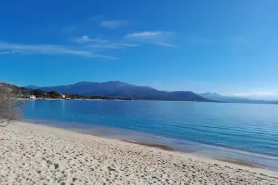 Image de Plage à 50 m \nclim\/wifi \/ patio\n2 chambres \n4 ou 6 pers\nAbbartello Corse-du-Sud