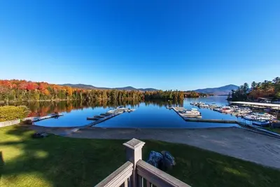 Image de Walk to town | Unbeatable Lake & Mountain Views!