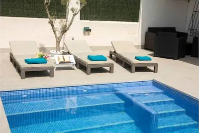 Image de Soleada House. Heated and private swimming pool.
