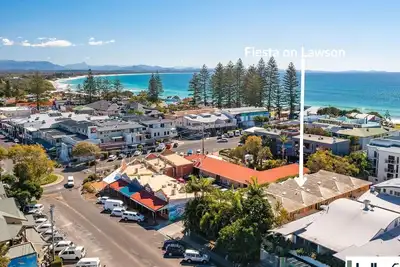 Image de Fiesta on Lawson by Belle Escapes Byron Bay. Best Location in Byron and steps away from the Beach
