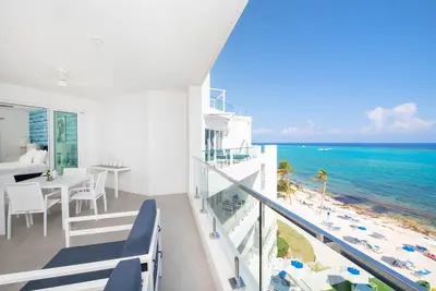 Image de Rum Point Resort #404 2br Premium