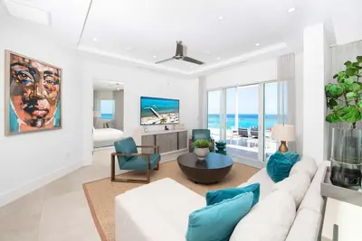 Image de Rum Point Resort #501 4br Penthouse