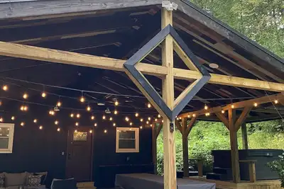 Image de Black Diamond- The Ultimate Luxury Getaway!