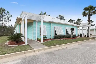 Image de Family Friendly Villa with pool!