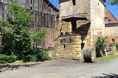 Image de \"Le Pigeonnier\", dans la vallée des 5 châteaux en Périgord Noir